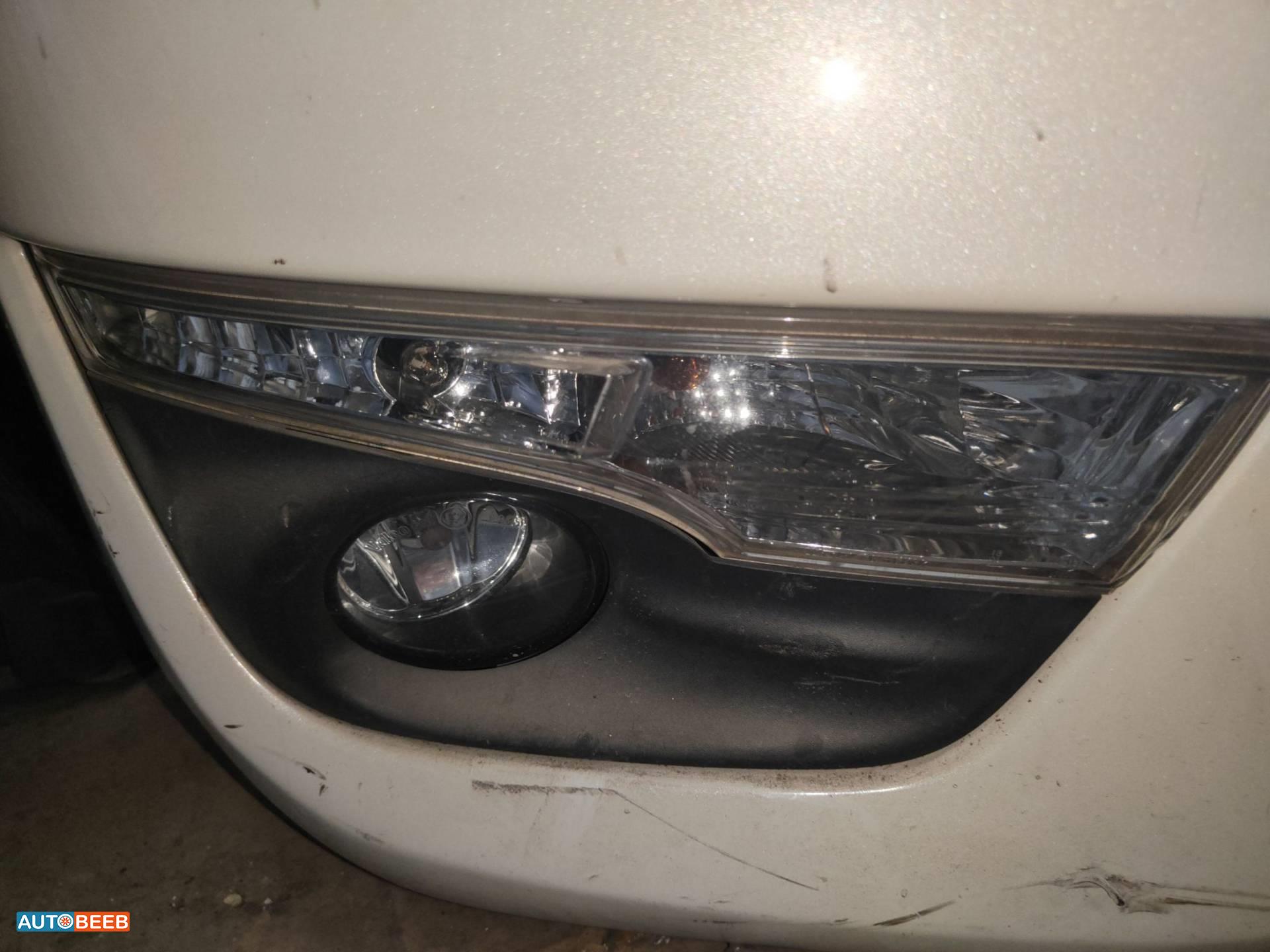 Lights Spotlight Nissan Altima
