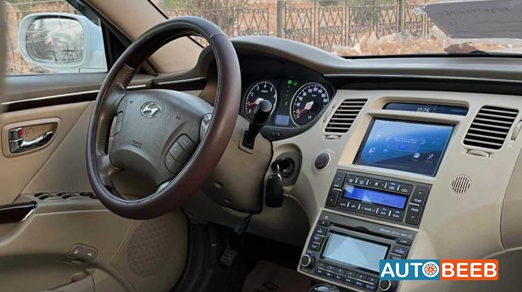 Hyundai Azera 2010