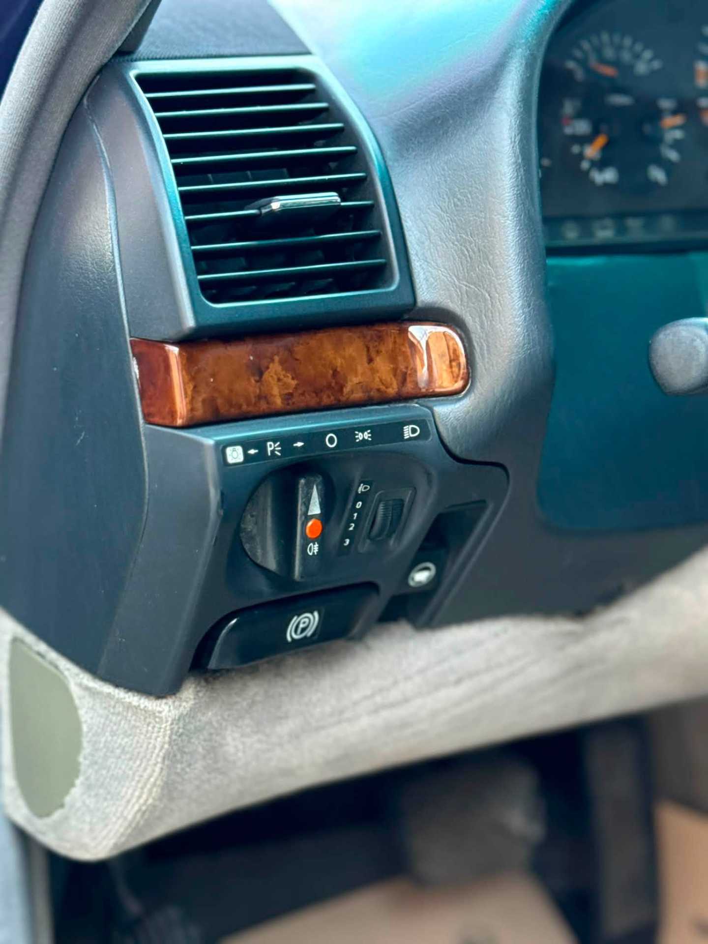 Mercedes Benz S320 1993