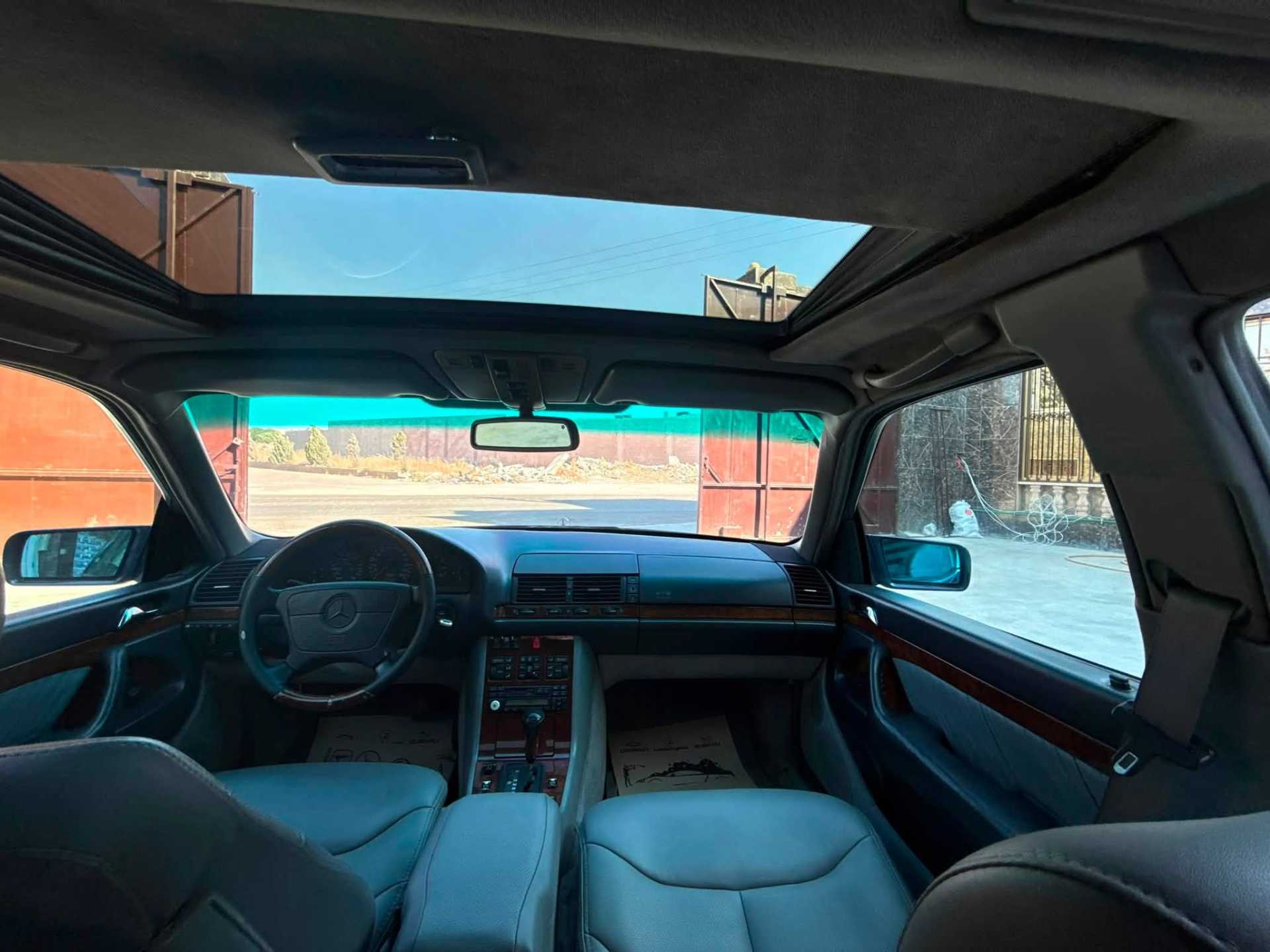Mercedes Benz S320 1993
