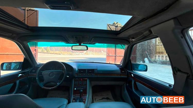 Mercedes Benz S320 1993