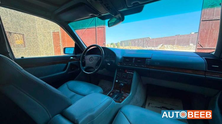 Mercedes Benz S320 1993