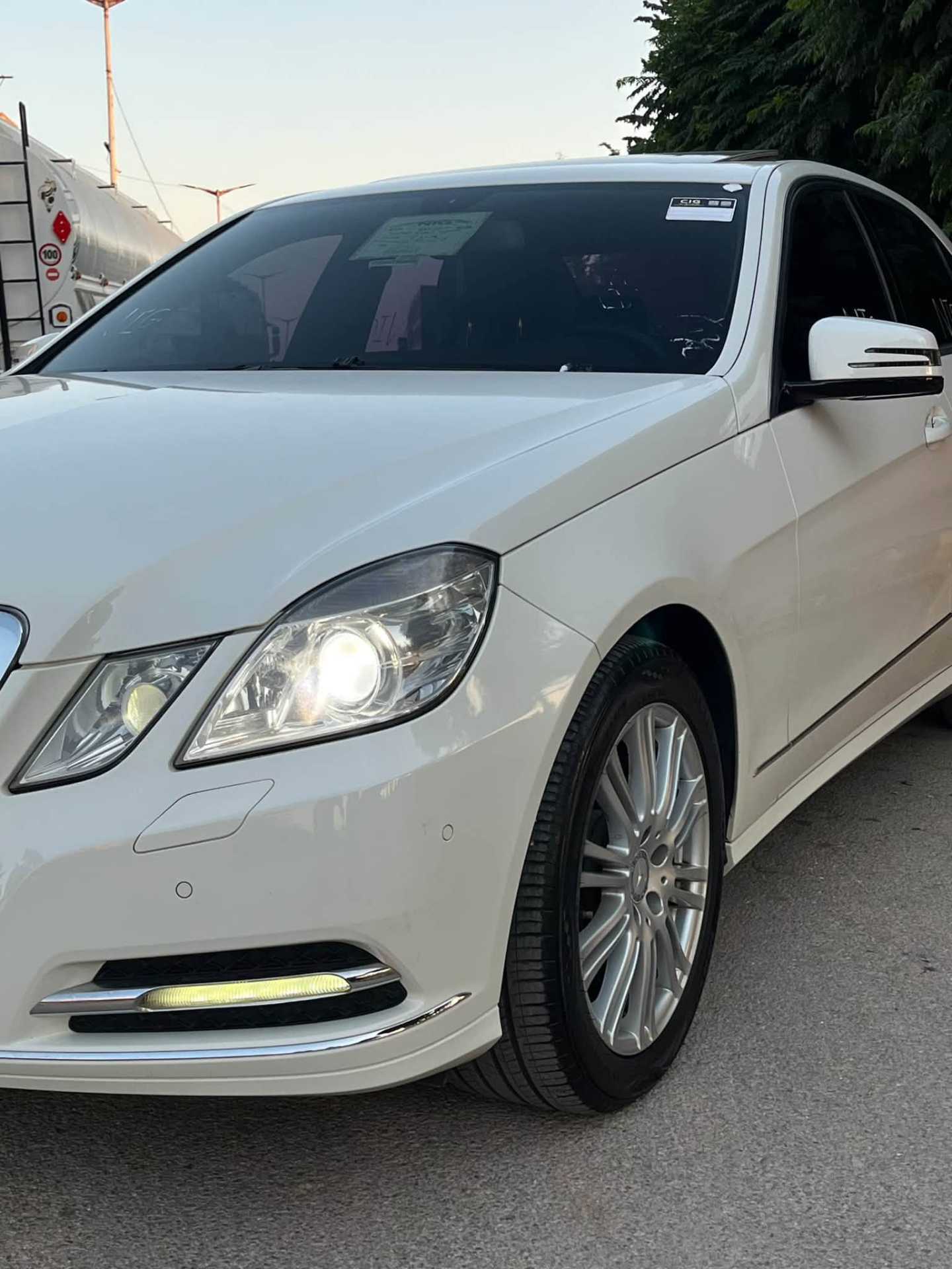 Mercedes Benz E300 2011