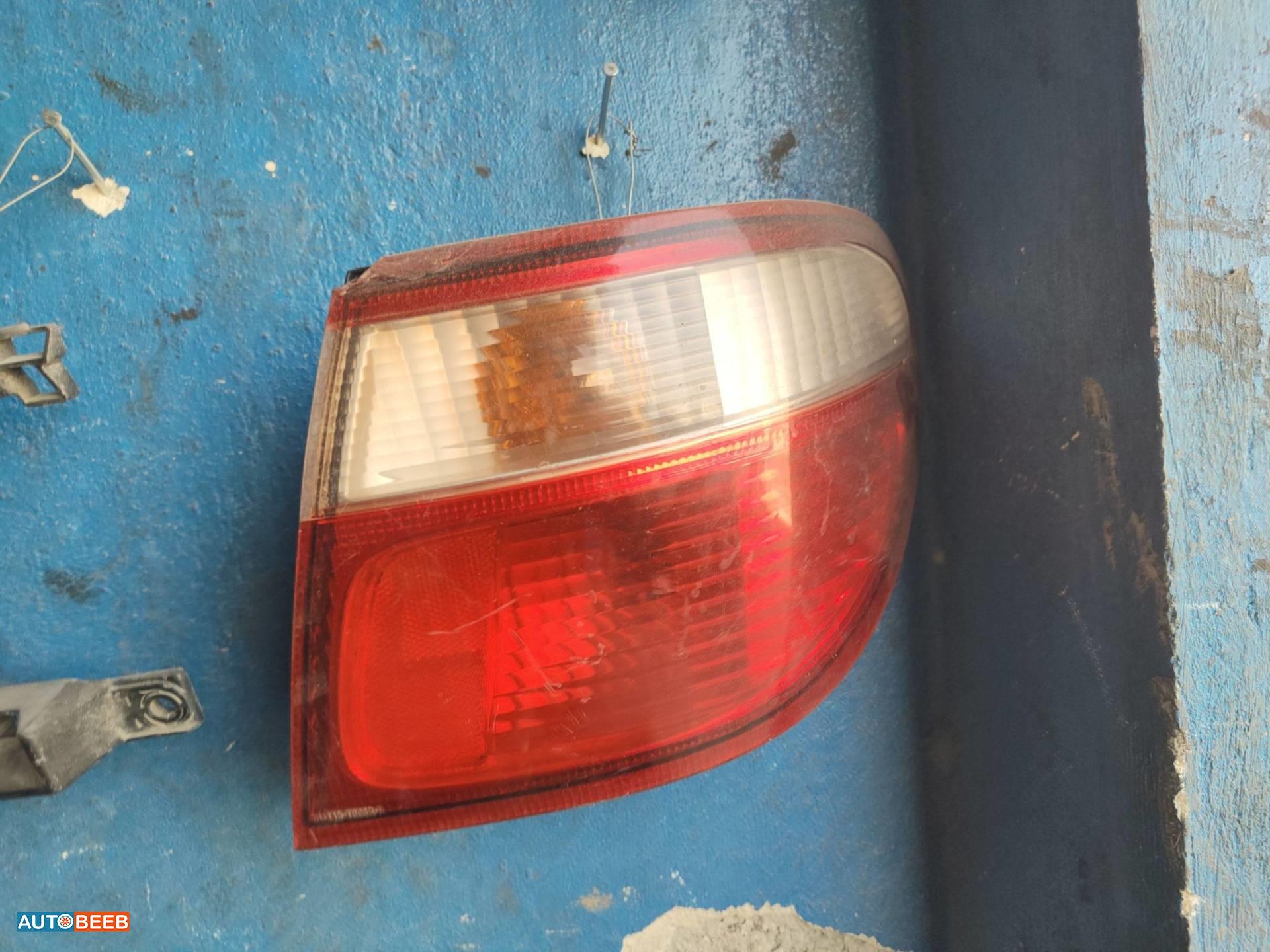 Lights Rear light Nissan Sunny