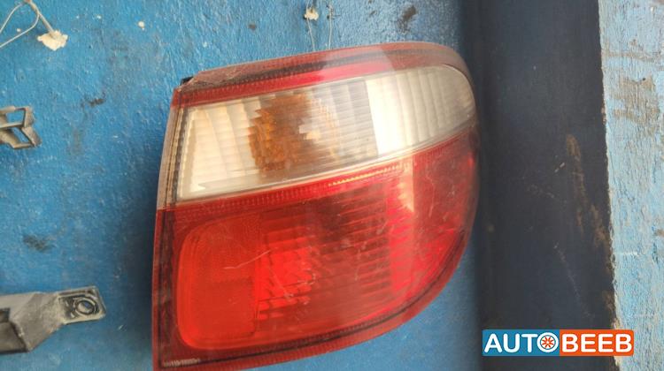 Lights Rear light Nissan Sunny