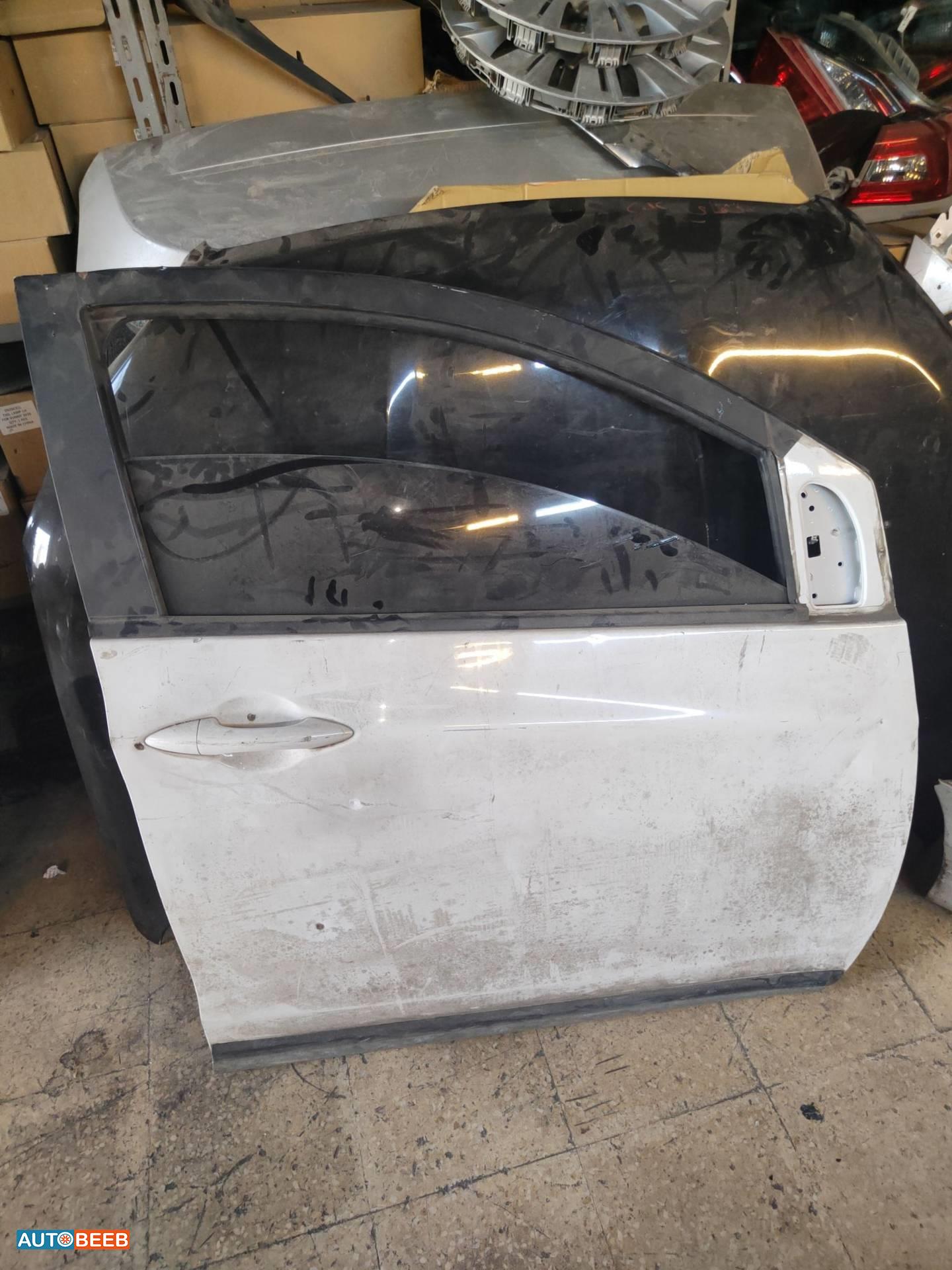 Body  Doors Toyota Prius C