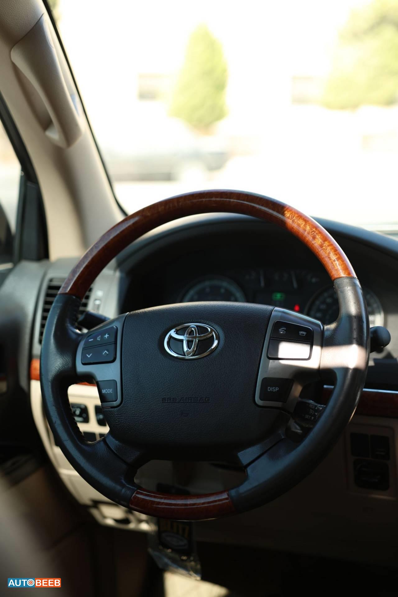 Toyota Land Cruiser 2014