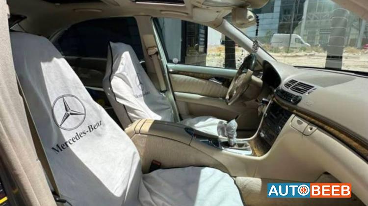 مرسيدس بنز E200 2005