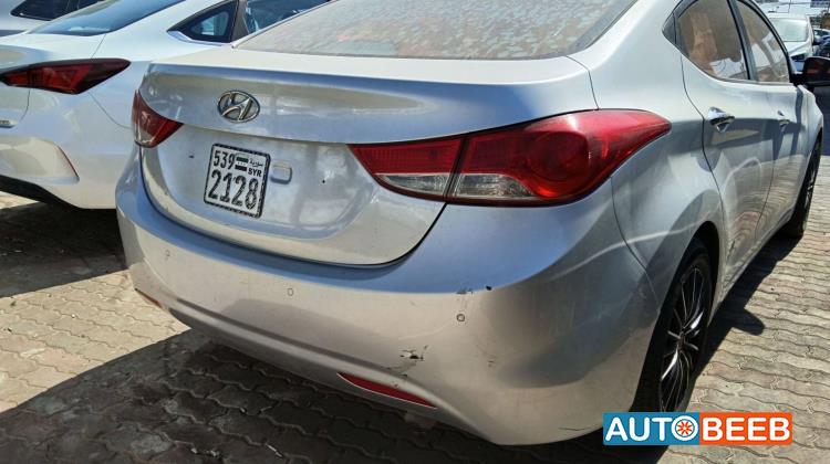 Hyundai Elantra 2011