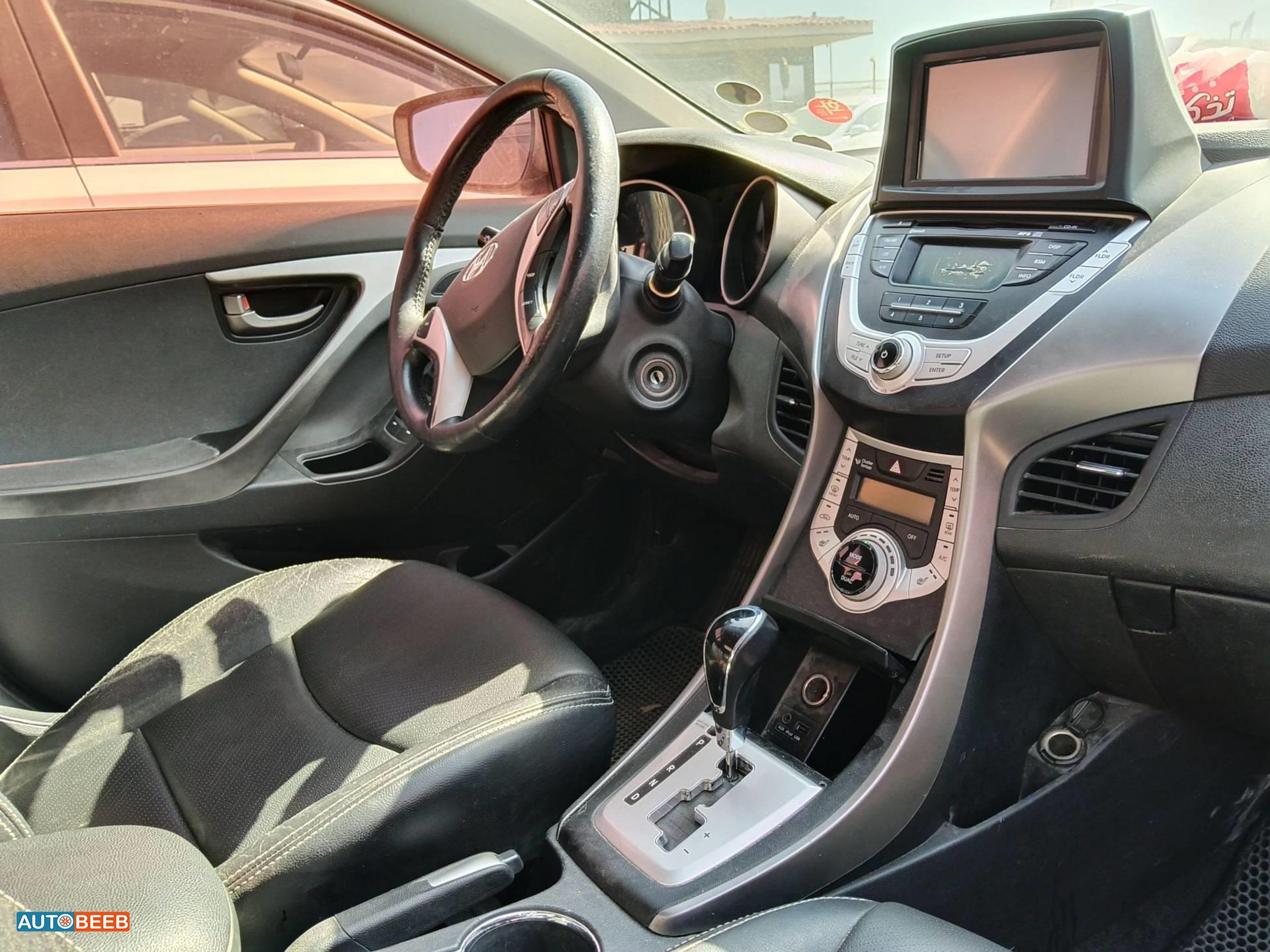 Hyundai Elantra 2011
