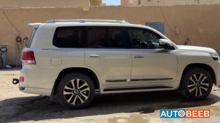 Toyota Land Cruiser 2019