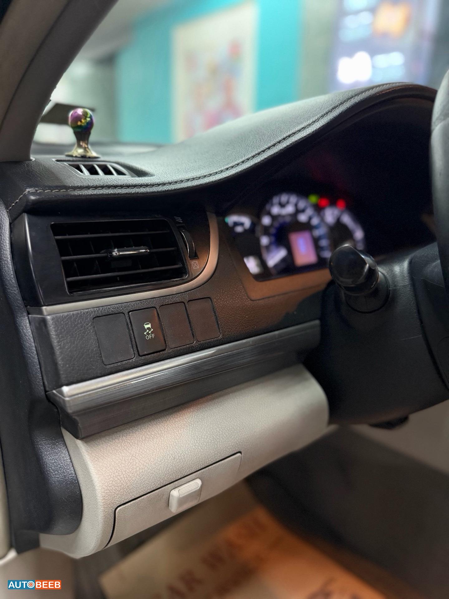 Toyota Camry 2012