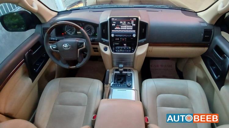 Toyota Land Cruiser 2017