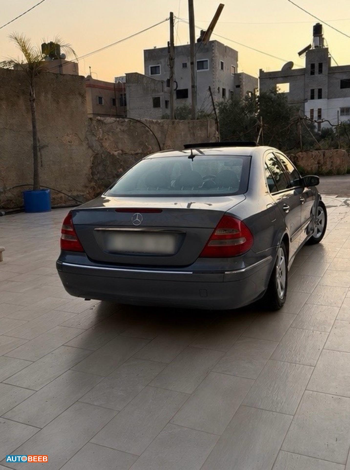 مرسيدس بنز E240 2004