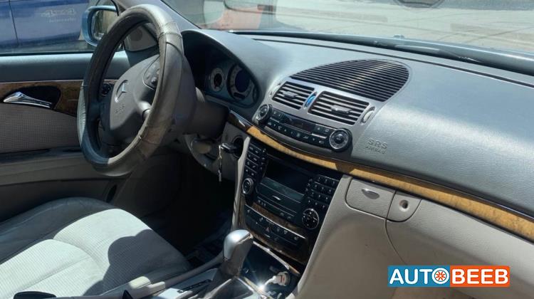 مرسيدس بنز E240 2004