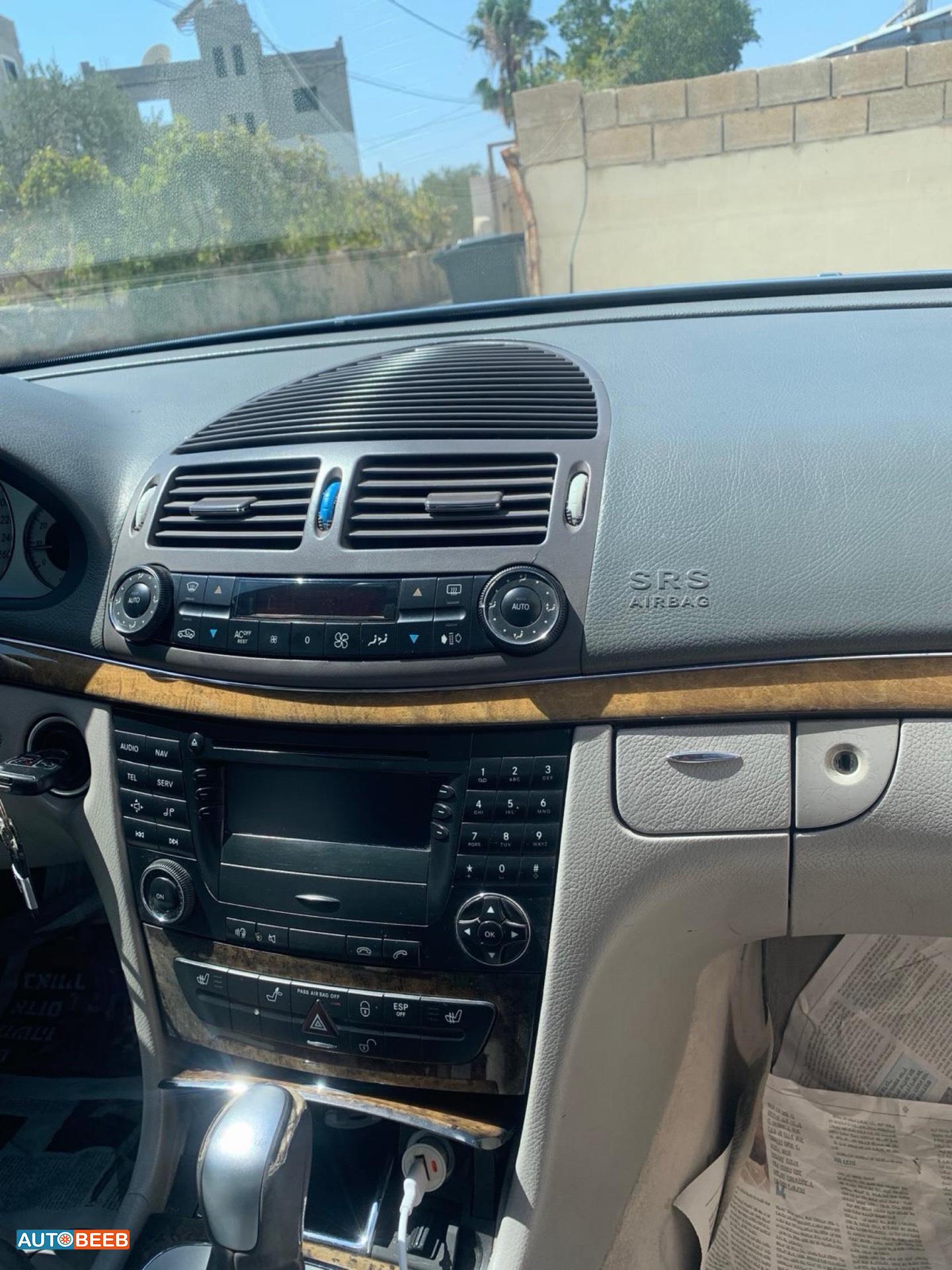 مرسيدس بنز E240 2004