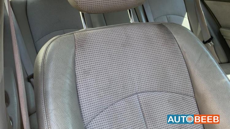 مرسيدس بنز E240 2004