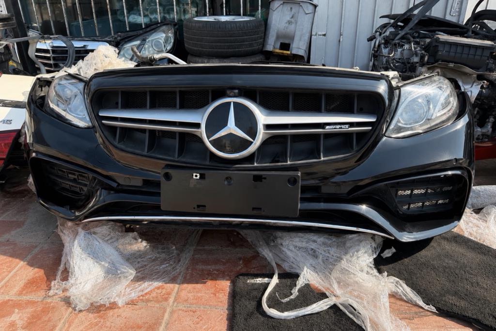  Complete car Mercedes Benz E200