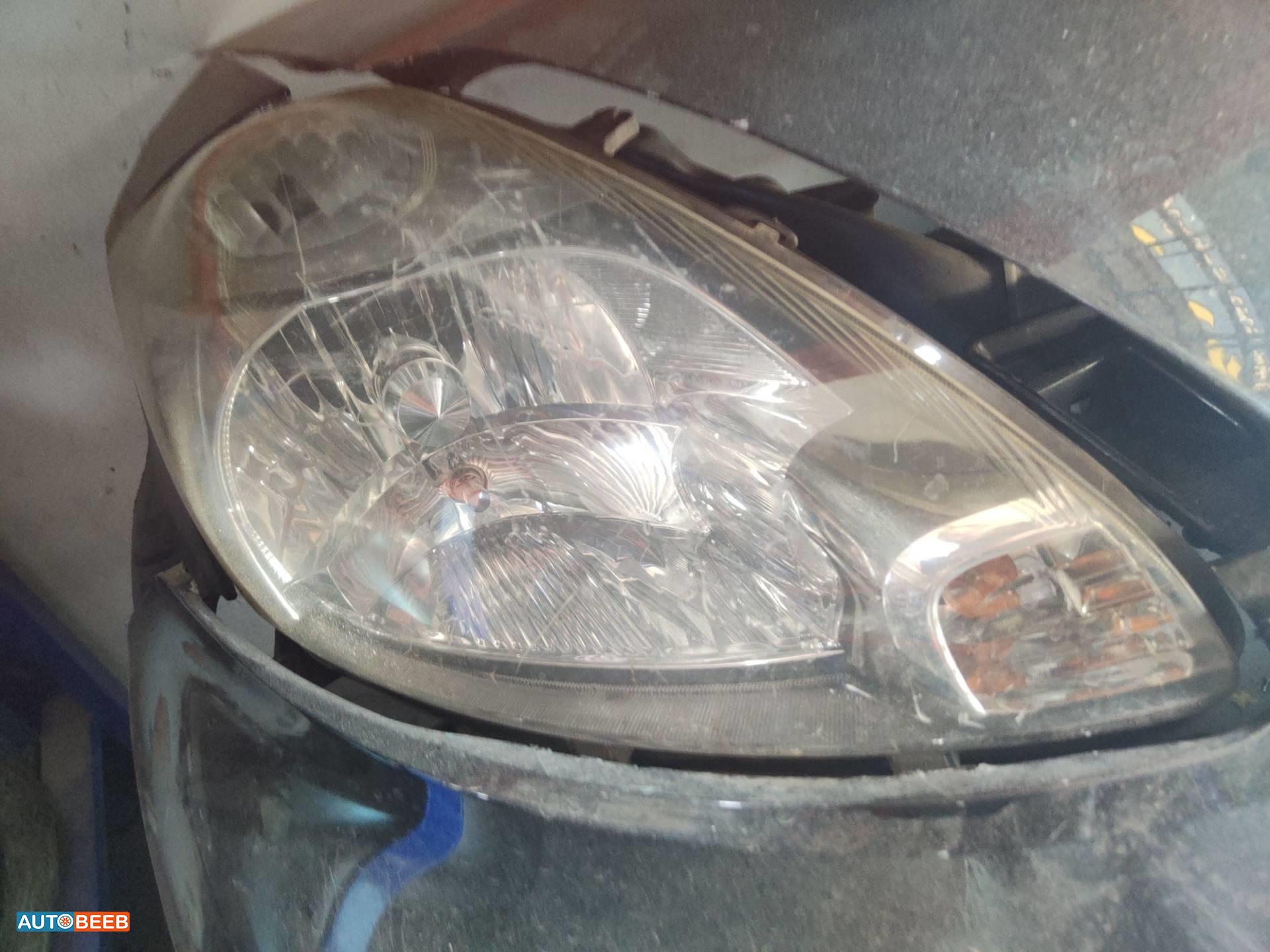 Lights Front light Daihatsu Sirion