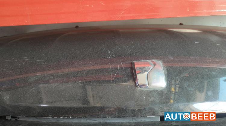Body  Hood Daihatsu Sirion