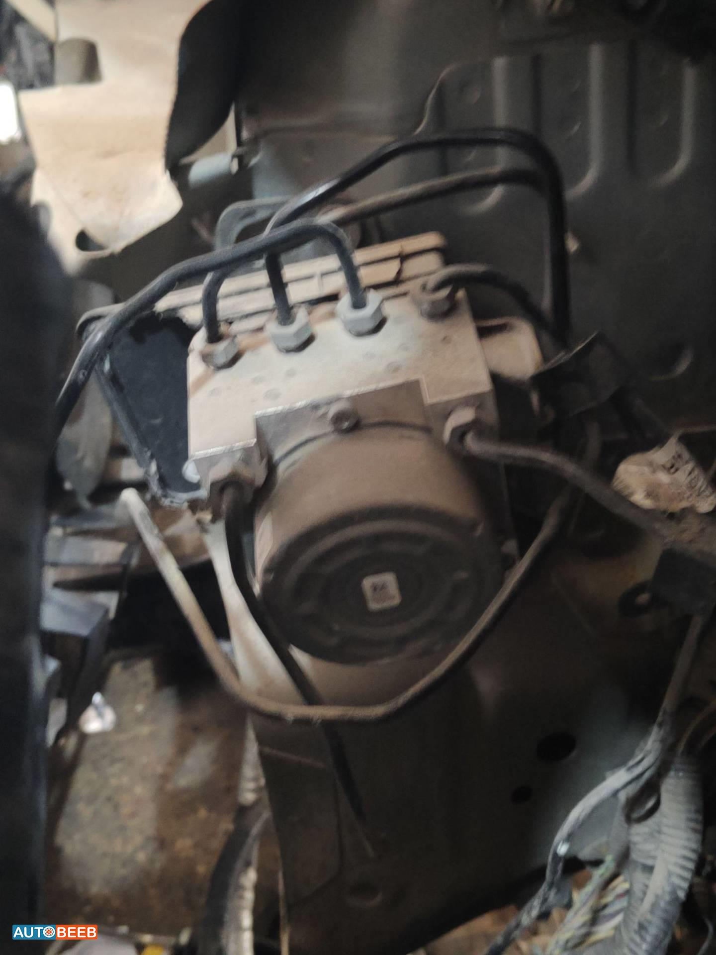  Mechanics  Lincoln MKZ