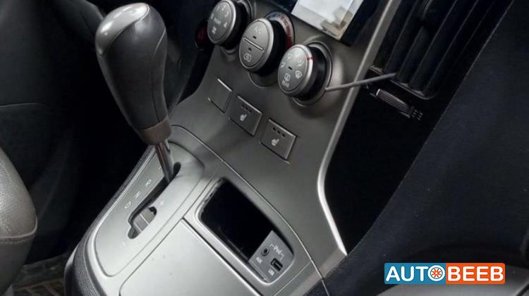 Hyundai H1 2013