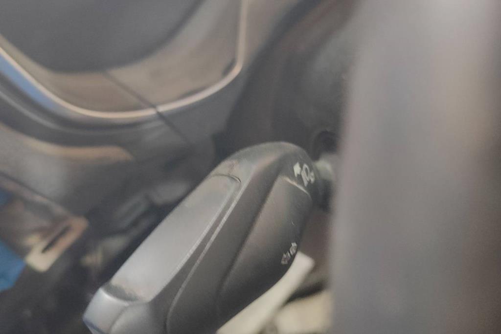 Cabin  Control buttons Ford Fusion