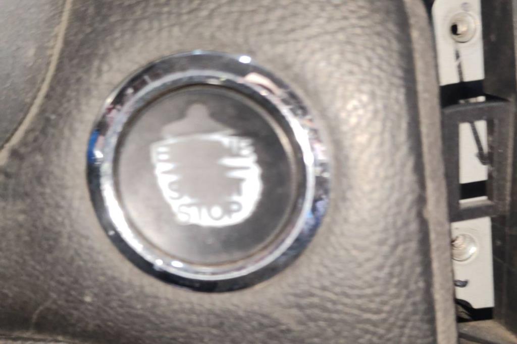Cabin  Control buttons Ford Fusion
