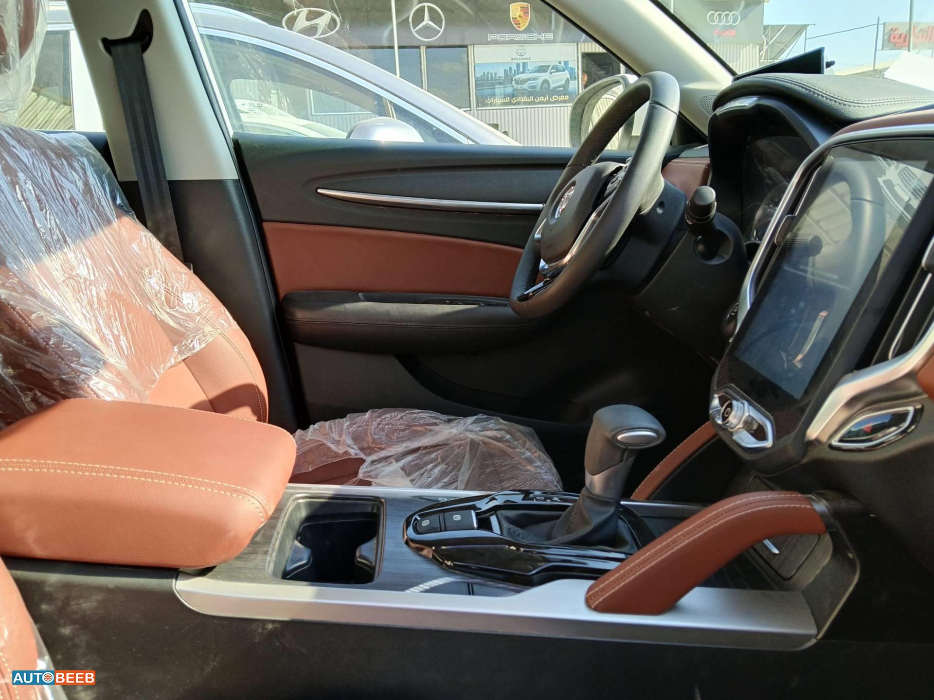 Toyota  2025