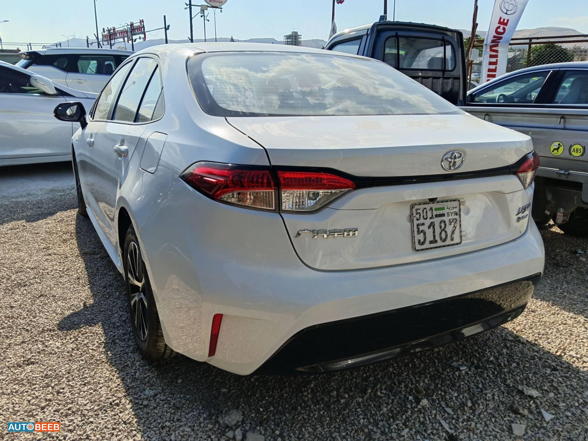 Toyota  2024