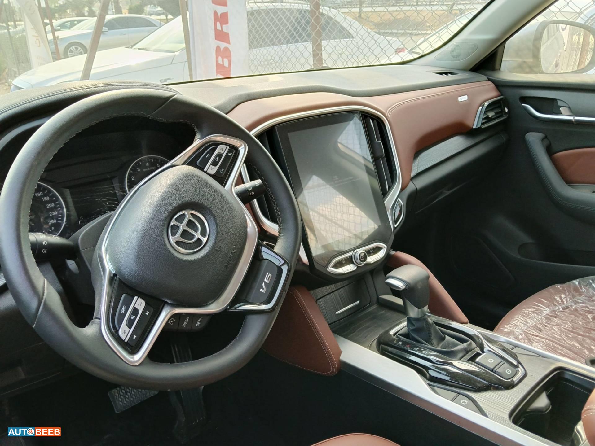 Toyota  2025
