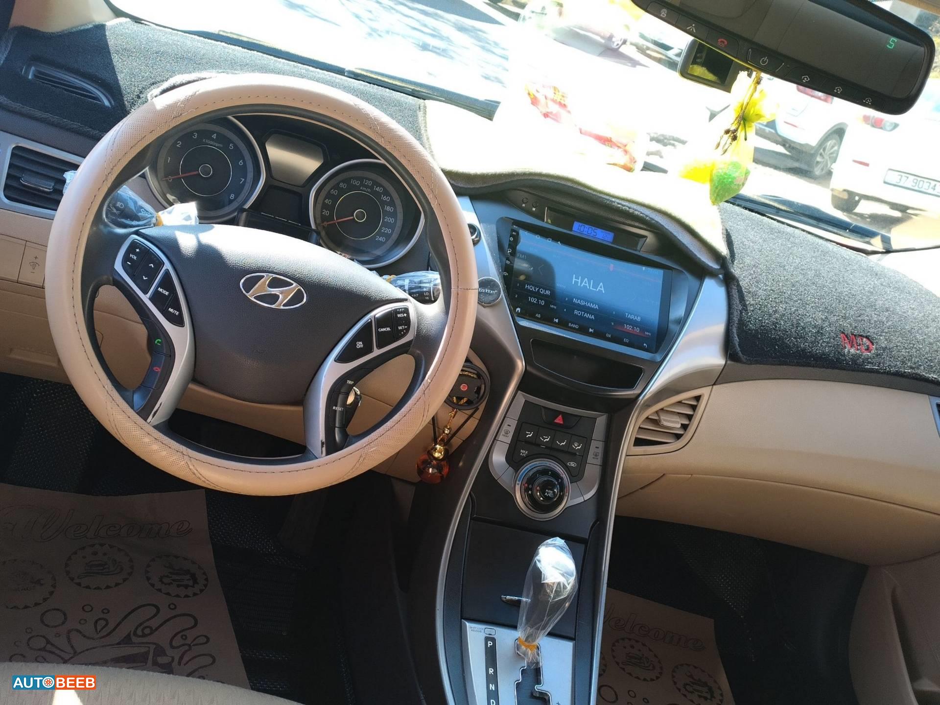 Hyundai Elantra 2014