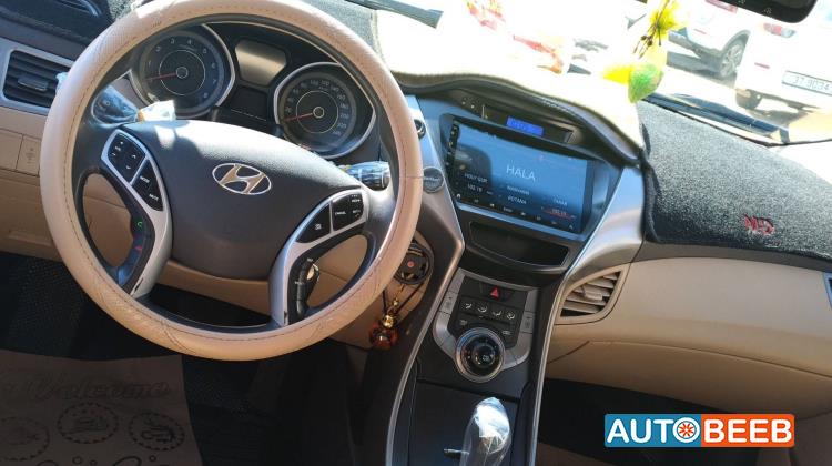 Hyundai Elantra 2014