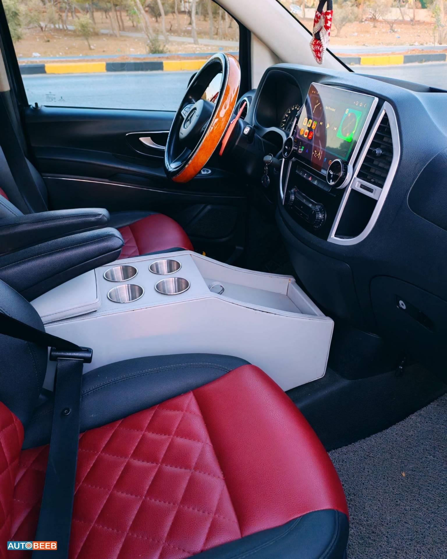 Minivan Mercedes Benz 2017