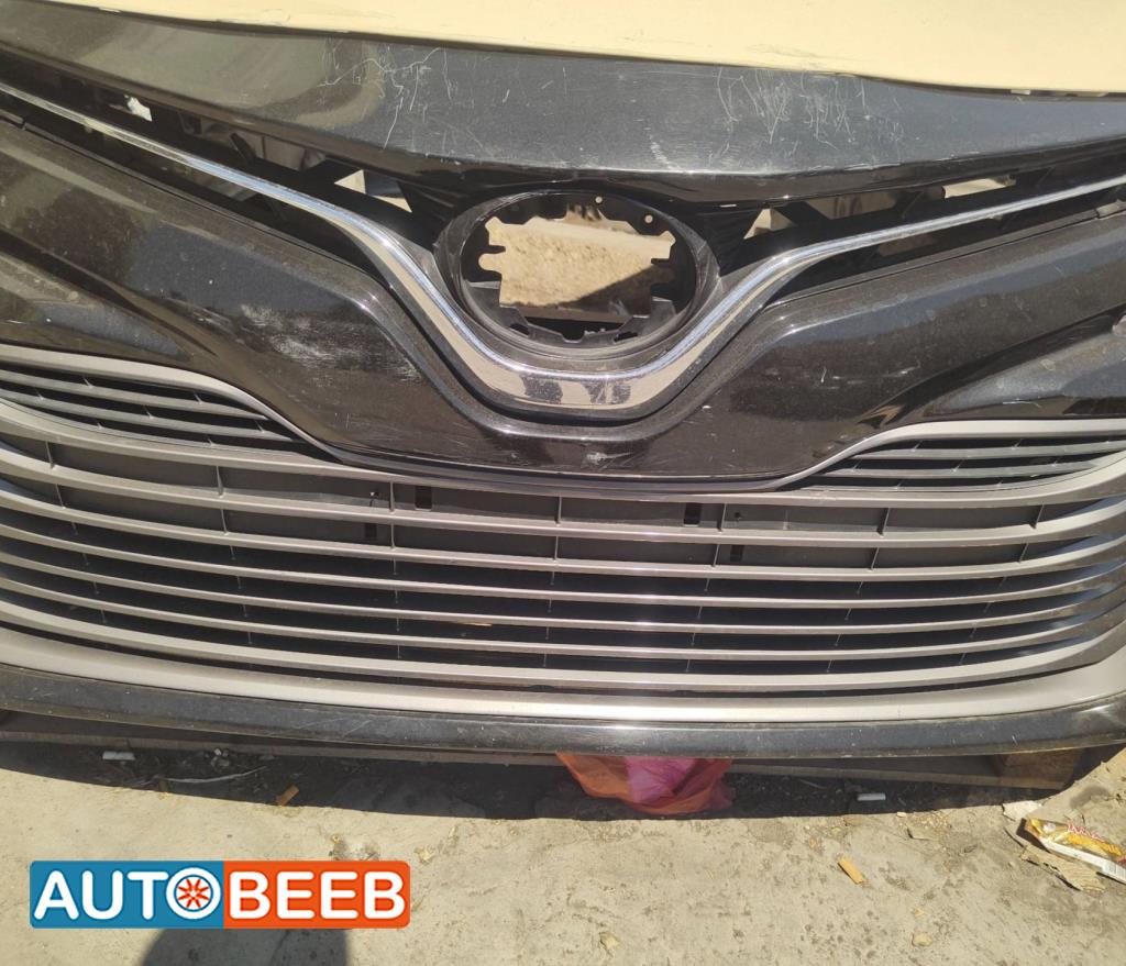 Body  Grilles Toyota Camry