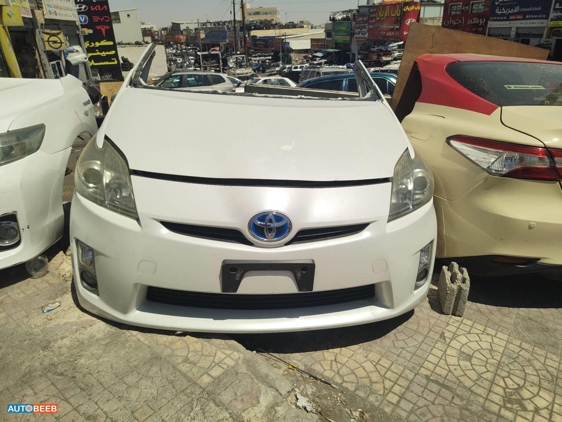 Body  Front clip Toyota Prius