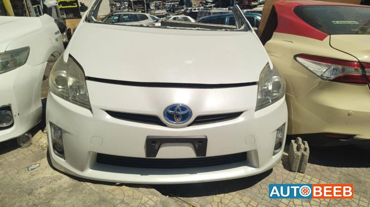 Body  Front clip Toyota Prius