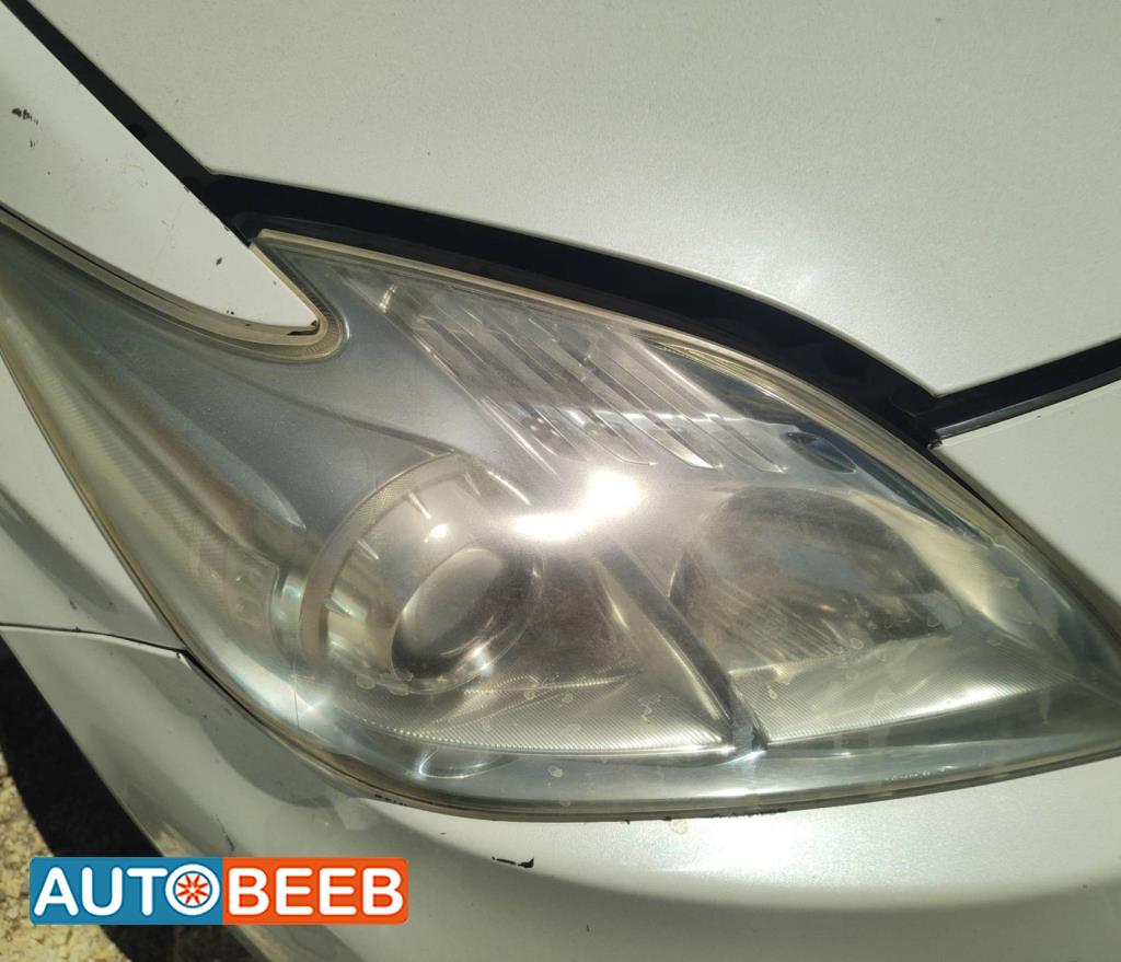 Lights Front light Toyota Prius