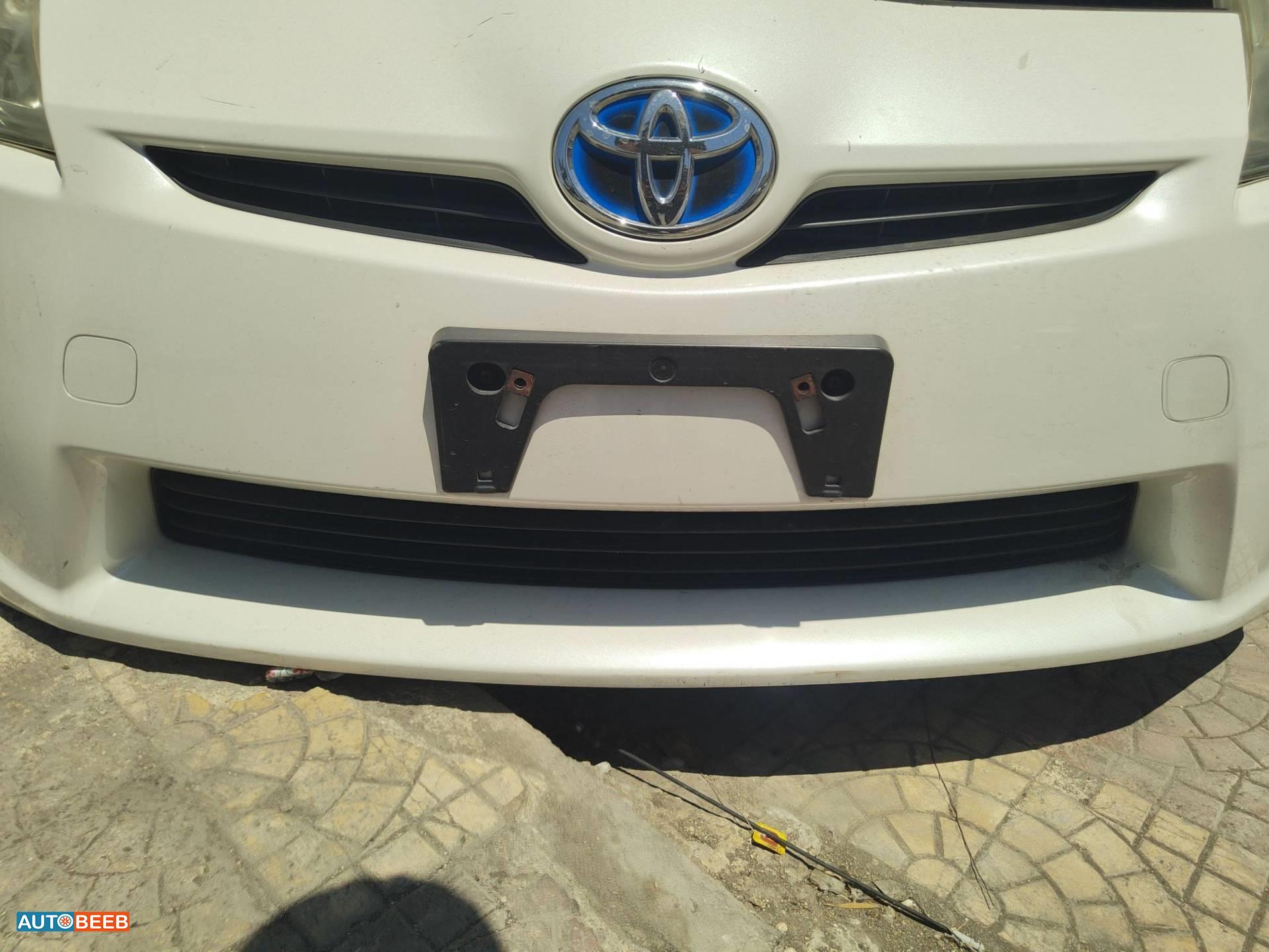 Body  Grilles Toyota Prius