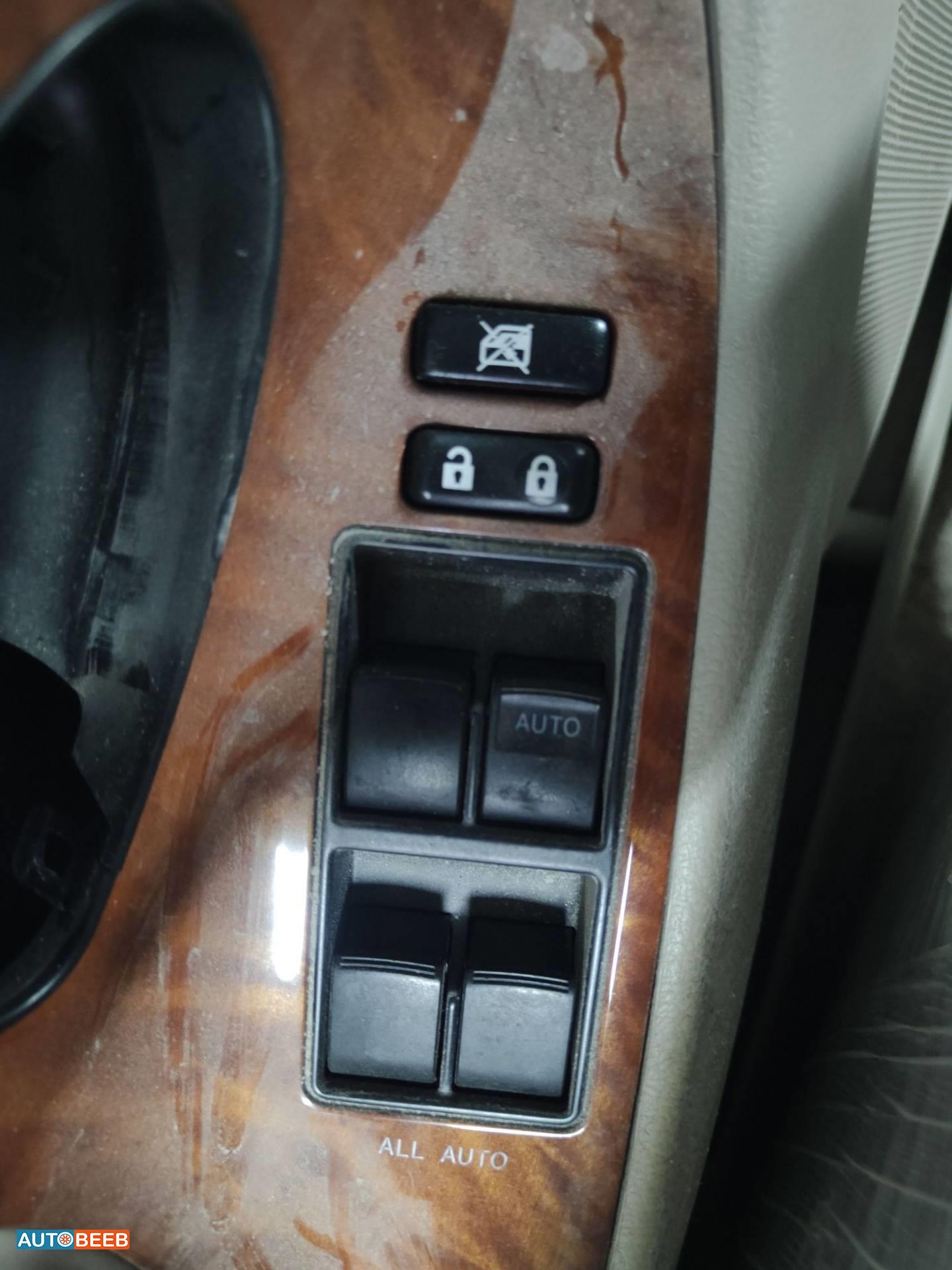 Cabin  Control buttons Toyota Camry