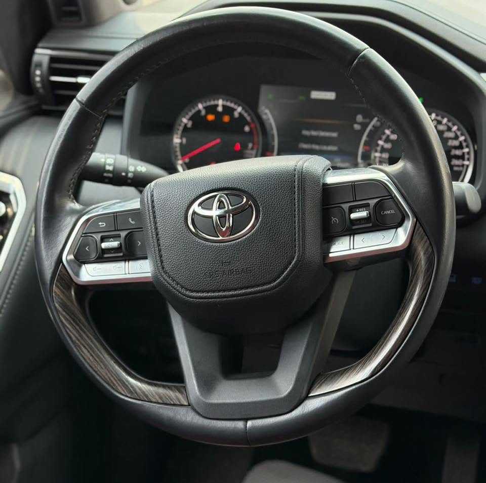 Toyota Land Cruiser 2024