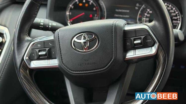Toyota Land Cruiser 2024