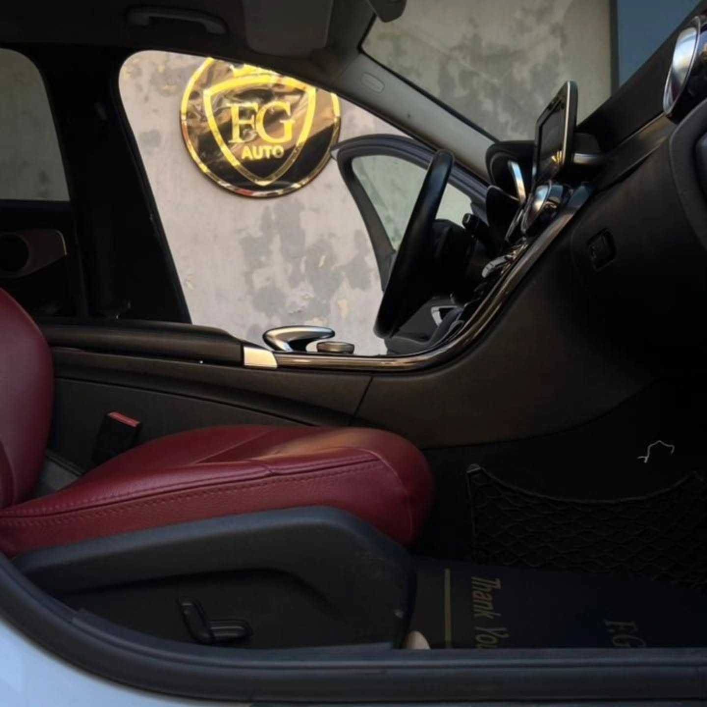 Mercedes Benz C180 2015