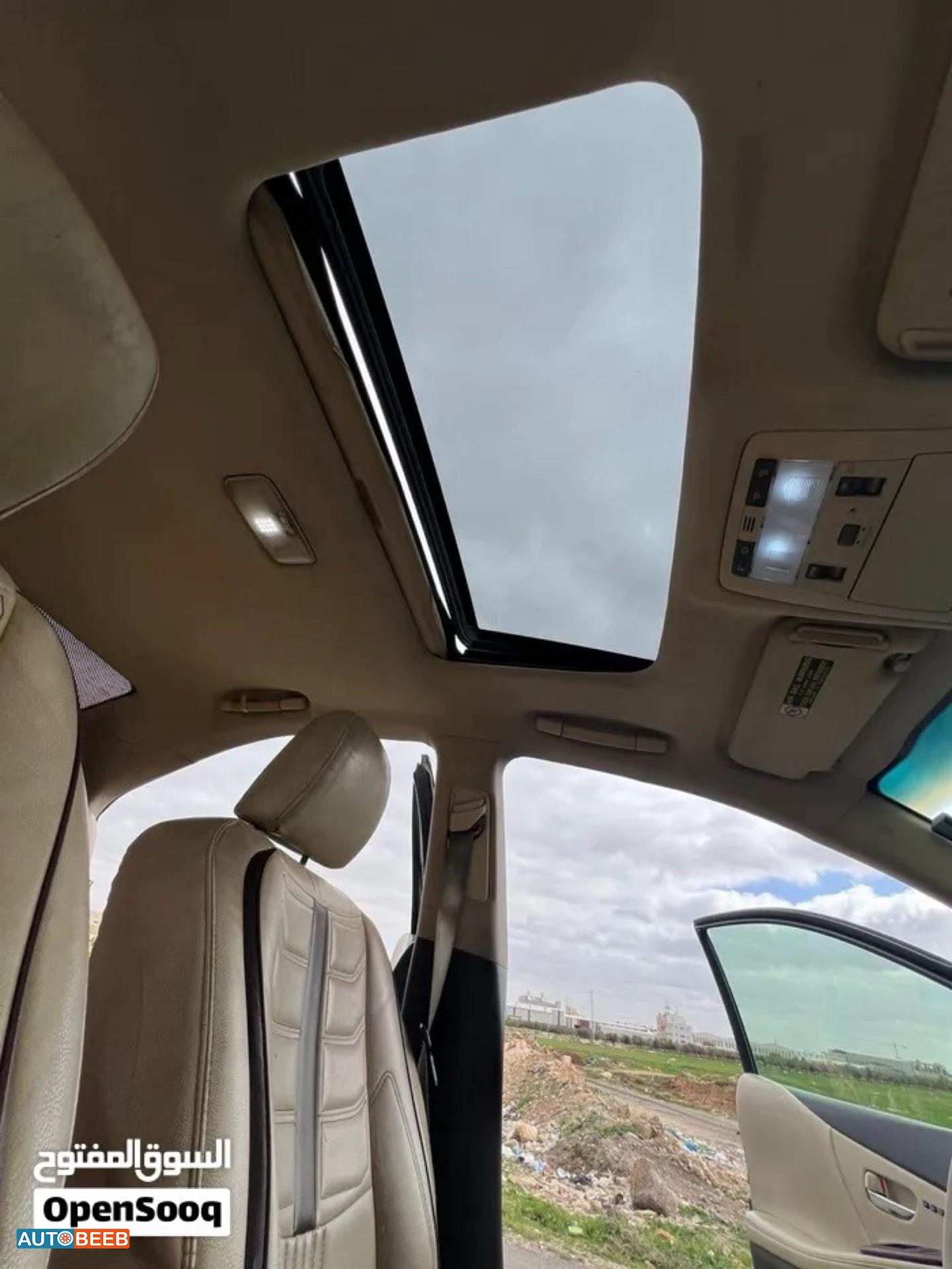 Lexus HS250h 2012