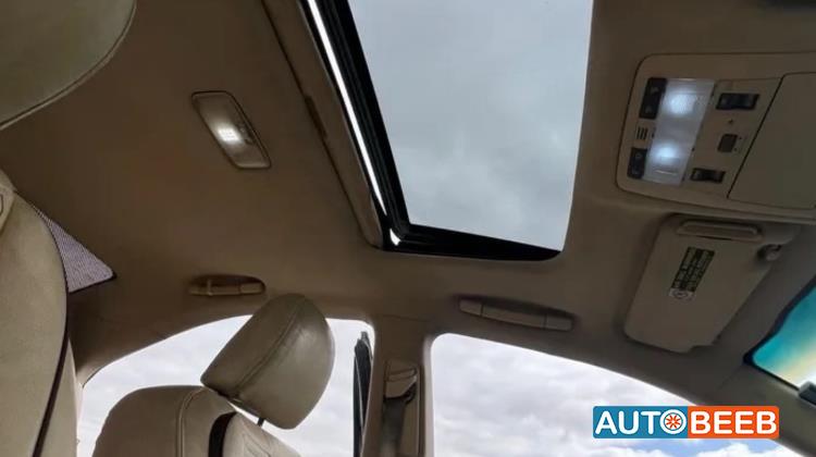 Lexus HS250h 2012