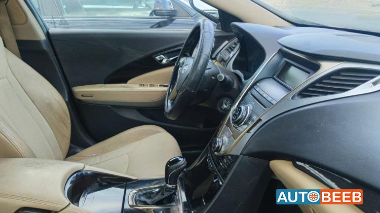 Hyundai Azera 2012