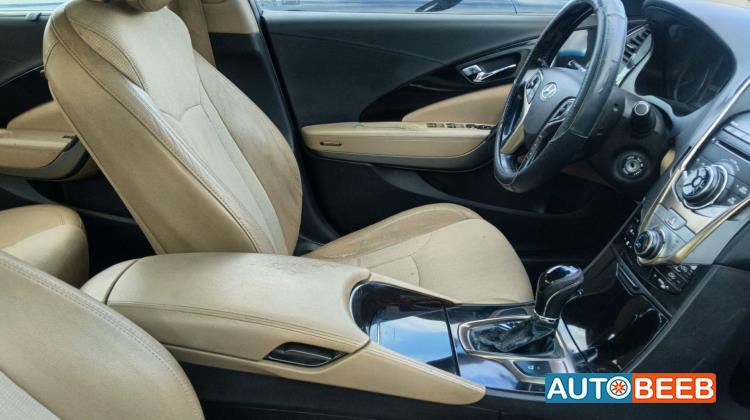 Hyundai Azera 2012