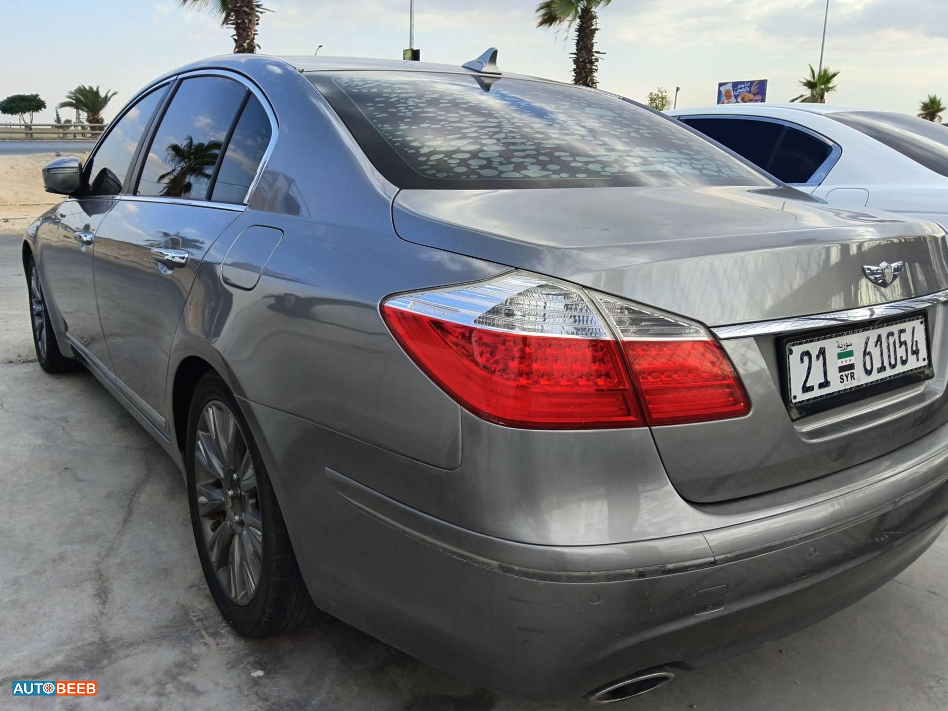 Hyundai Genesis 2011