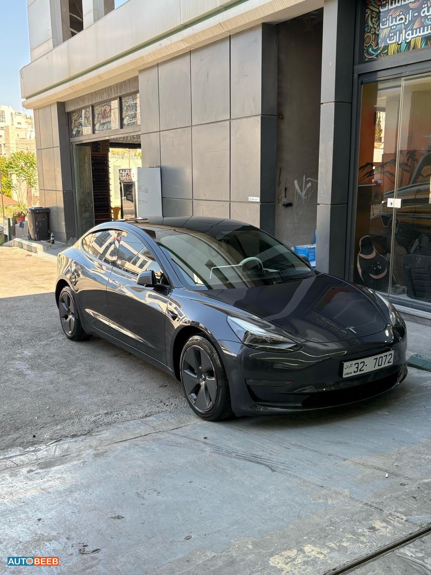 Tesla 3 2023