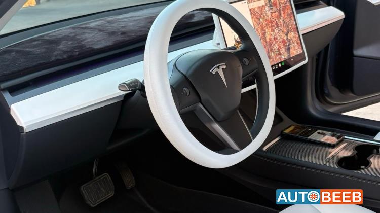 Tesla 3 2023